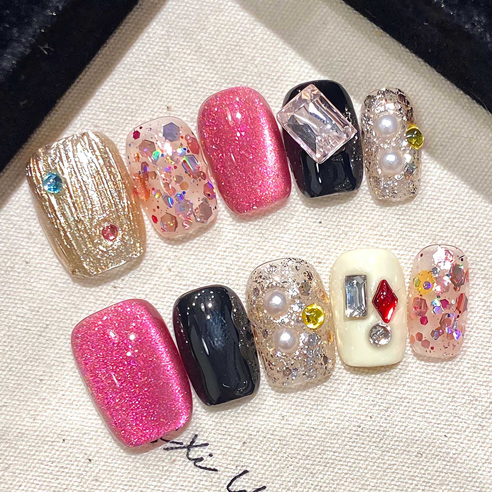 Handmade Press on Nails Glitte - Nail Art Eye Cat 评论和价格