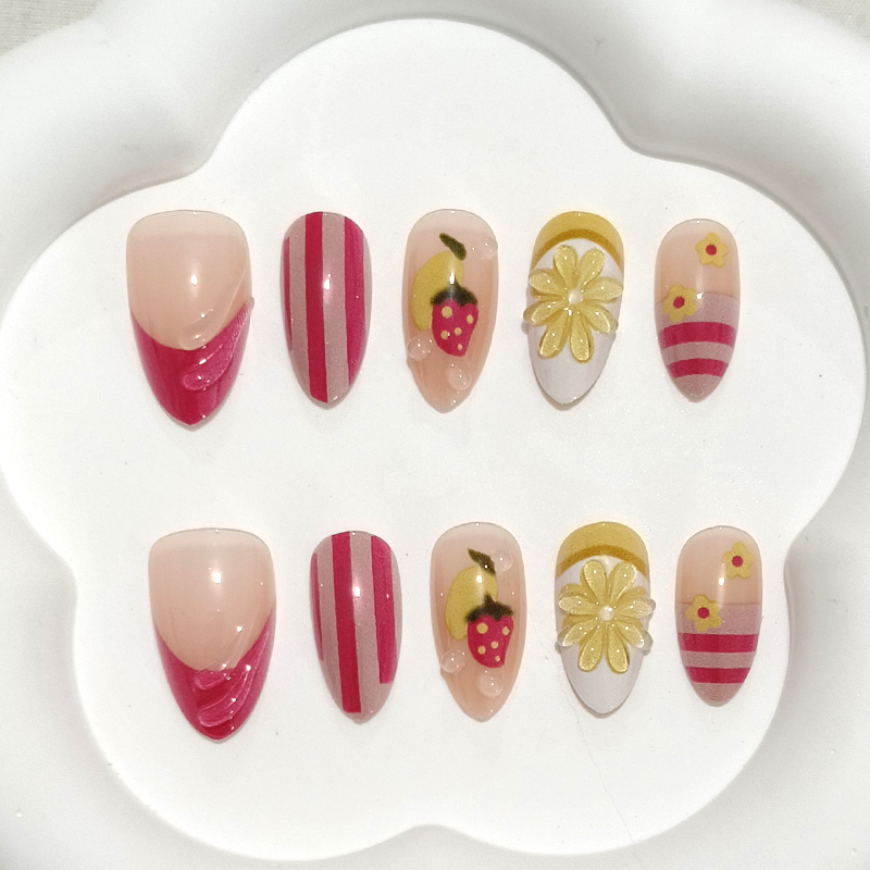 10Pcs Sweet Cute Heart-shaped  - Nail Art French 评论和价格